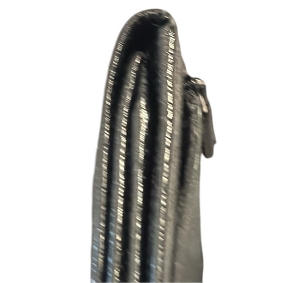 GUCCI BLACK LEATHER WALLET AUTHENTIC EUC - Picture 11 of 12